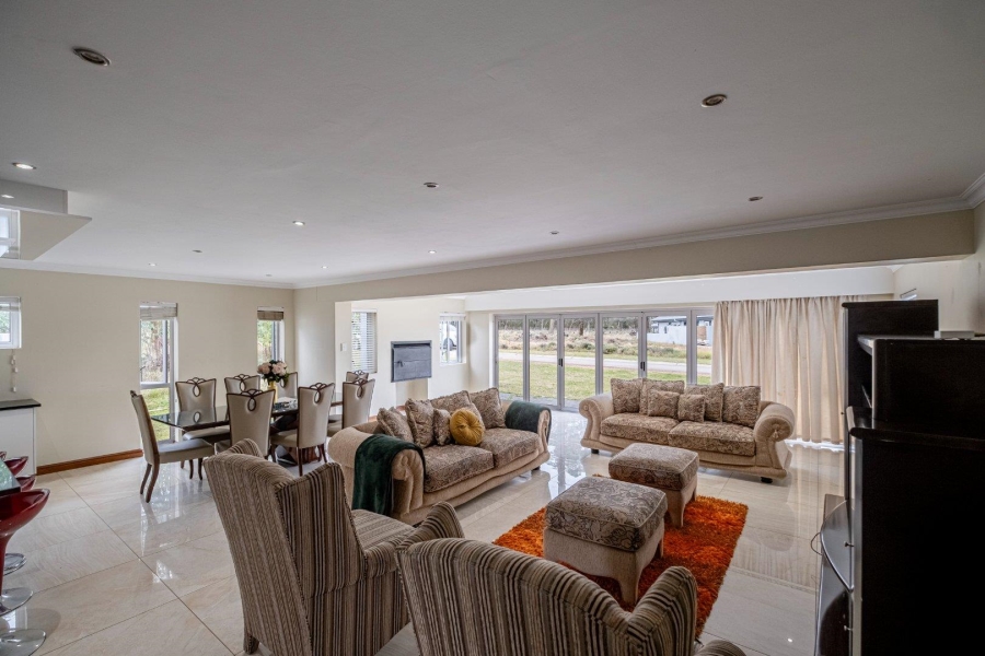 4 Bedroom Property for Sale in Wedgewood Golf Estate Eastern Cape